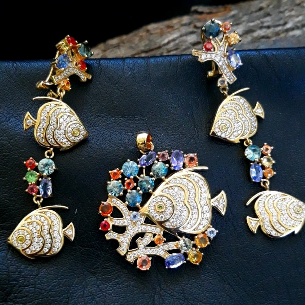 Tropical Fish and Ocean Motif Set